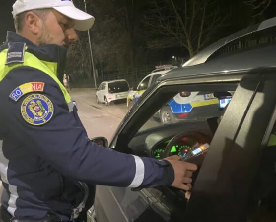 Șofer depistat la volan cu permisul anulat, pe DJ 711 A, în Potlogi