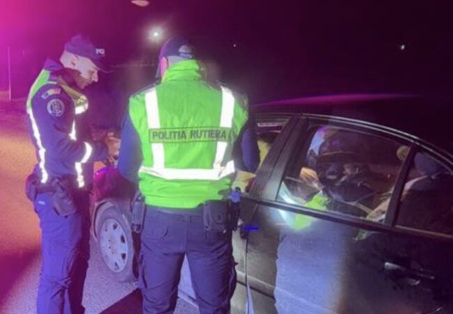 Tânără fără permis, depistată la volan în Gura Șuții