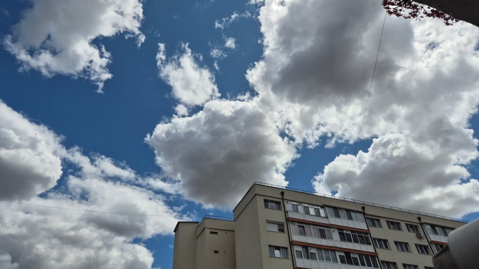 Vremea se încălzește doar pentru  două zile 