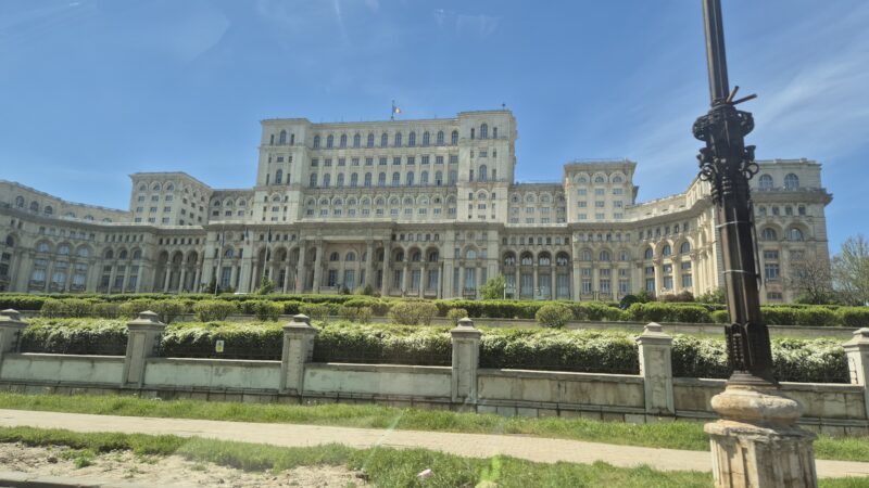 Cutremur politic : PSD și AUR pregătesc moțiune de cenzură împotriva Guvernului Guvernul Bolojan