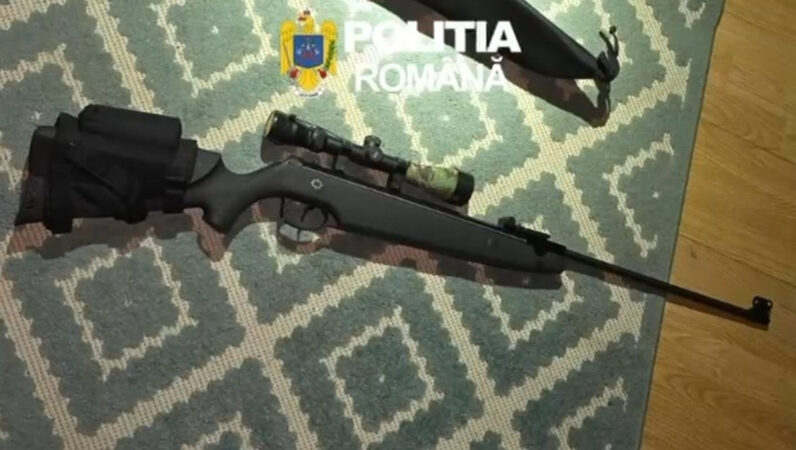 41 DE PERCHEZIȚII: Rețea de arme ilegale, destructurată