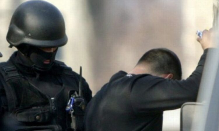A ignorat ordinul de protecție: Bărbat reținut după ce s-a apropiat ilegal de victimă la Târgoviște
