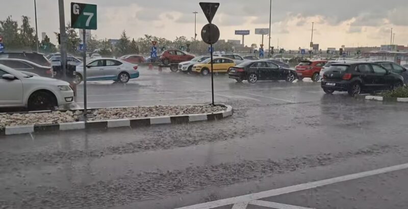 Dâmbovița, sub alertă meteo: ploi torențiale, vijelii și grindină până vineri dimineață Dâmbovița, sub alertă meteo: ploi torențiale, vijelii și grindină până vineri dimineață