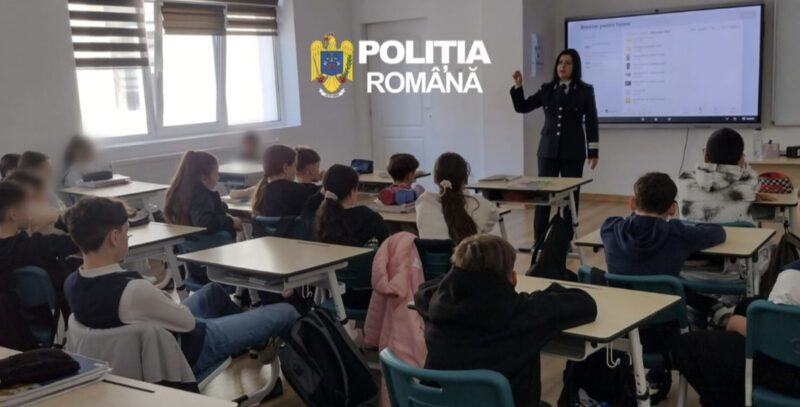 „Învăț să mă protejez”, lecții esențiale pentru elevii din Dâmbovița