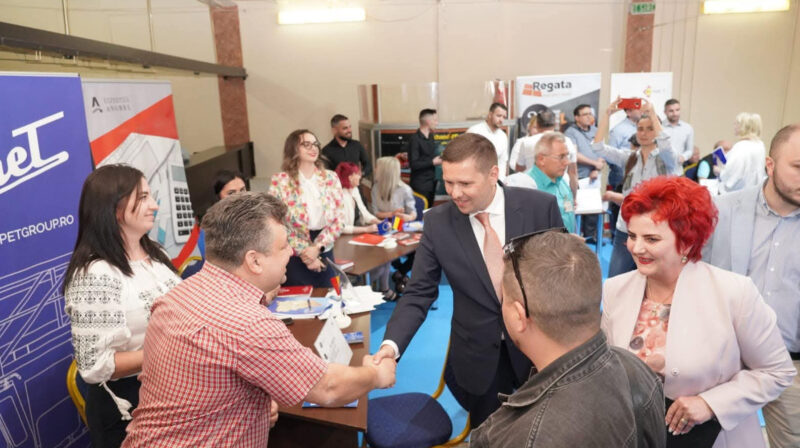 Oportunități de formare profesională în județul Dâmbovița: 120 de persoane pot beneficia de cursuri gratuite în mai 2026
