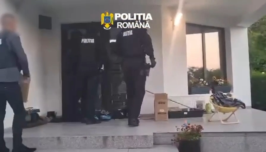 Percheziții de amploare în Dâmbovița: Fals și exercitare fără drept a unei profesii