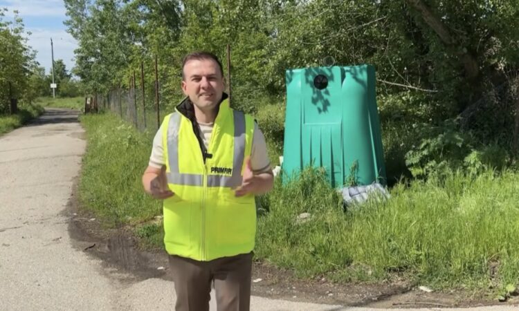 Primăria Răzvad trage un semnal de alarmă: abandonarea deșeurilor va fi sancționată dur Primăria Răzvad trage un semnal de alarmă: abandonarea deșeurilor va fi sancționată dur
