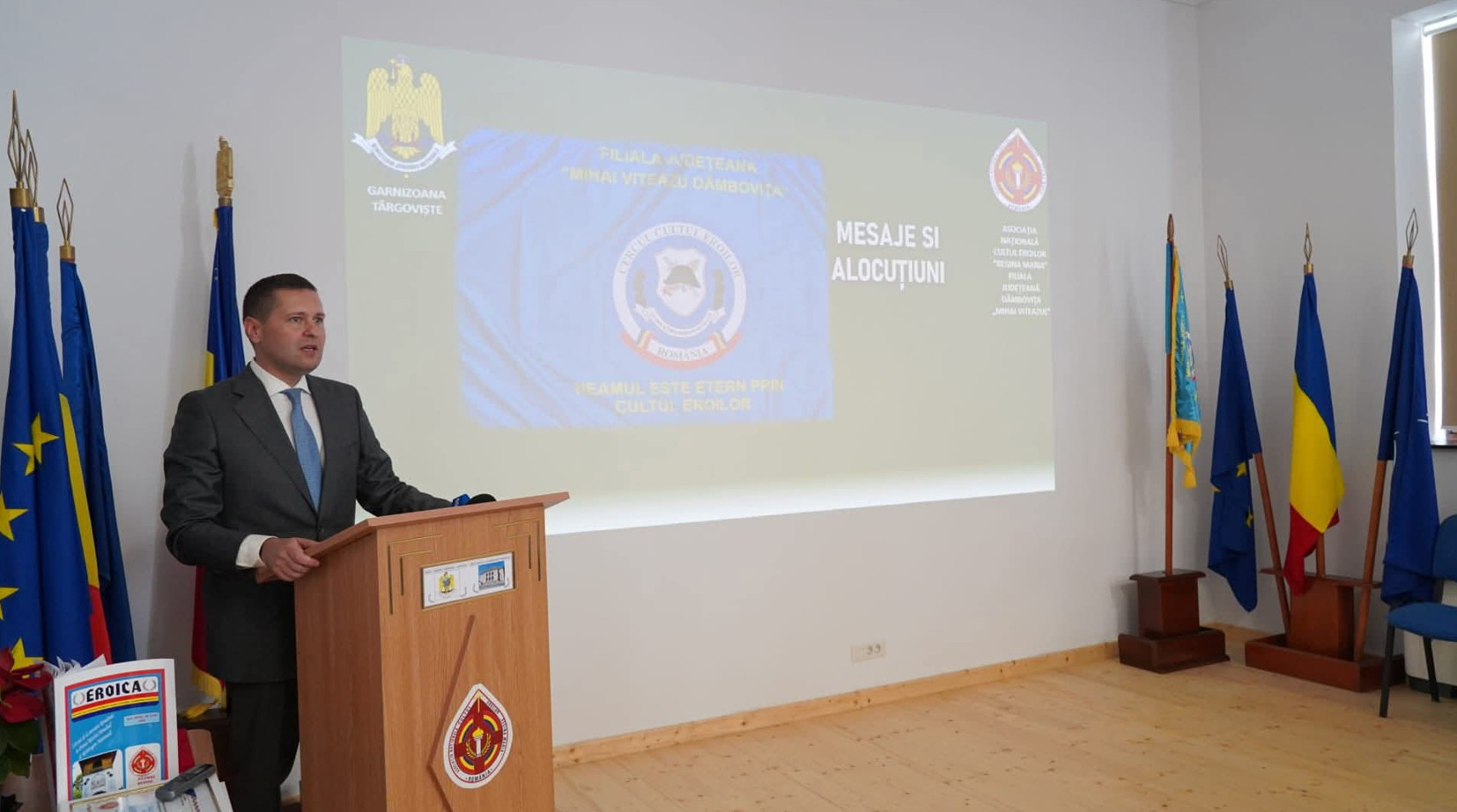 Simpozion dedicat Zilei Eroilor: omagiu adus celor care au scris istoria României prin sacrificiu