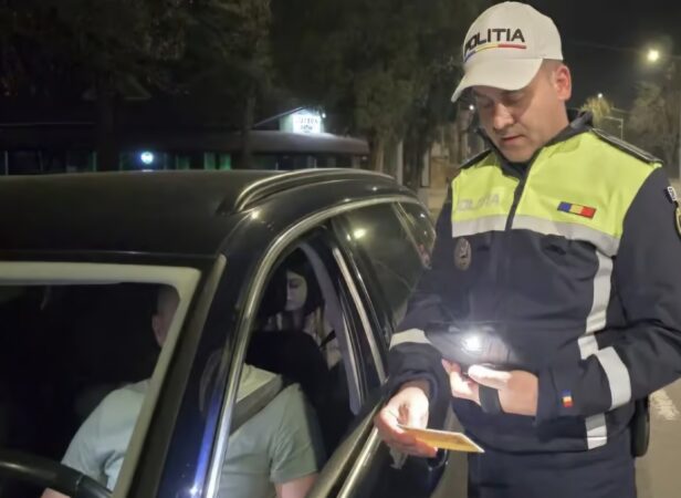 Șofer cu permisul suspendat, depistat de polițiști în Cojasca