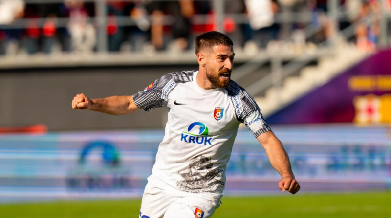 Spectacol total la Târgoviște! Chindia și Farul au oferit un meci nebun, terminat 3-3, în prima manșă a barajului pentru SuperLigă,