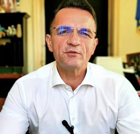 Se conturează un nou pol sportiv și de agrement la Târgoviște! Lucrările la baza sportivă din zona Complexului Turistic de Natație au fost reluate Târgoviște