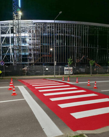 Târgoviște: lucrări nocturne pentru refacerea marcajelor rutiere și creșterea siguranței în trafic