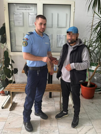 Un gest de omenie care merită tot respectul! Jandarm dâmbovițean, exemplu de corectitudine și spirit civic Un gest de omenie care merită tot respectul! Jandarm dâmbovițean, exemplu de corectitudine și spirit civic