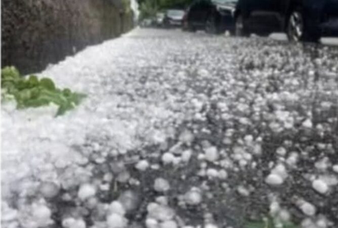 AUTORITĂȚILE ÎN ALERTĂ: COD GALBEN DE INSTABILITATE ATMOSFERICĂ ÎN DÂMBOVIȚA
