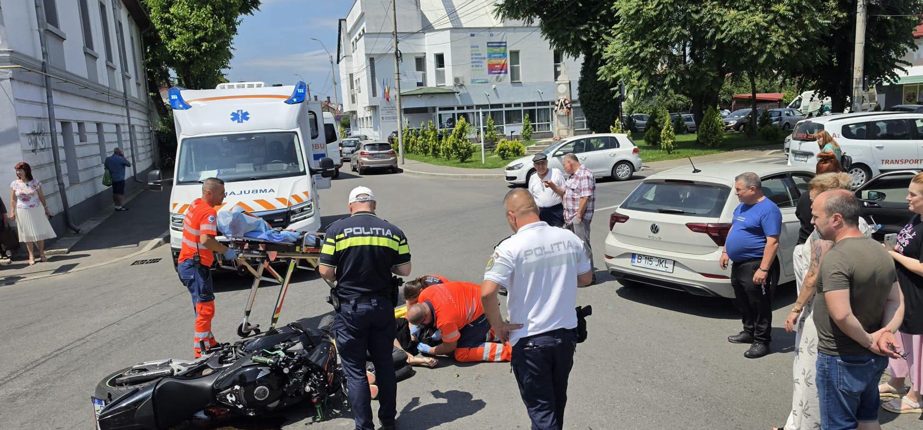 Accident violent în Târgoviște: motociclist rănit după impact puternic