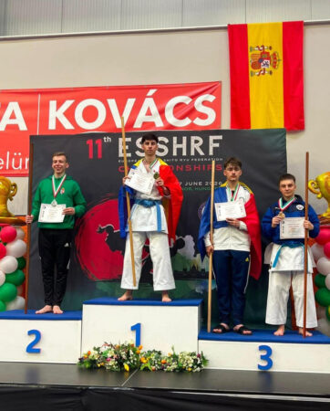 Aur european și bronz mondial pentru Bogdan Oprescu! Performanță de excepție pentru karateul târgoviștean Aur european și bronz mondial pentru Bogdan Oprescu! Performanță de excepție pentru karateul târgoviștean