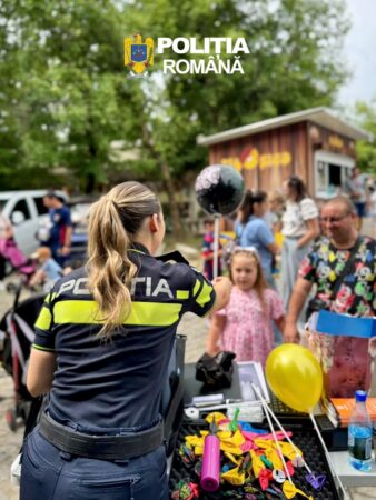 Copiii au fost polițiști pentru o zi în Dâmbovița
