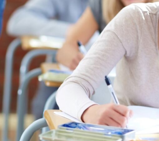 Emoții mari pentru absolvenții de clasa a VIII-a! Luni, 22 iunie, începe Evaluarea Națională 2026 Emoții mari pentru absolvenții de clasa a VIII-a! Luni, 22 iunie, începe Evaluarea Națională 2026