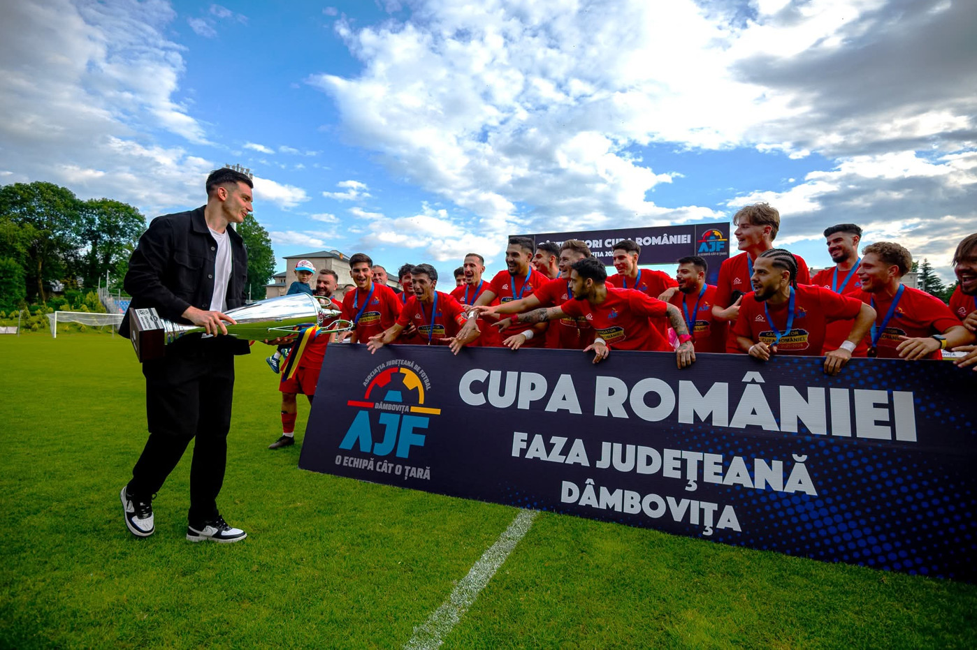 FINALĂ DE POVESTE LA CUPA ROMÂNIEI – DÂMBOVIȚA: LIBERTATEA URZICEANCA SCRIE ISTORIE!