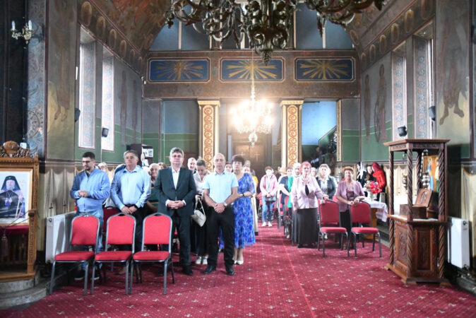 Hram cu emoție și lumină la Parohia Ghergani: comunitatea s-a adunat în jurul credinței