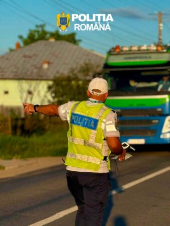 Razia ROADPOL – Alcohol & Drugs în Dâmbovița: sute de șoferi verificați, zeci de abateri depistate Razia ROADPOL – Alcohol & Drugs în Dâmbovița: sute de șoferi verificați, zeci de abateri depistate