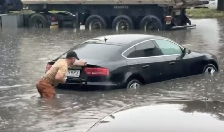 Urgia naturii: peste 100 l/mp în doar câteva minute