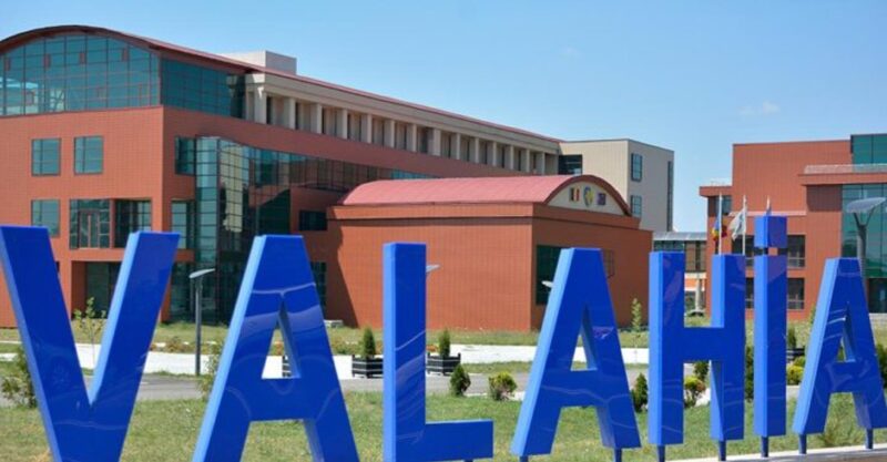 Admiterea la Universitatea Valahia din Târgoviște continuă! Oportunități pentru viitorii studenți la toate facultățile Admiterea la Universitatea Valahia din Târgoviște continuă! Oportunități pentru viitorii studenți la toate facultățile
