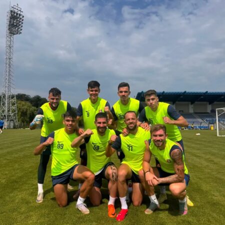 Chindia își prezintă oficial lotul în fața suporterilor! Chindia își prezintă oficial lotul în fața suporterilor!