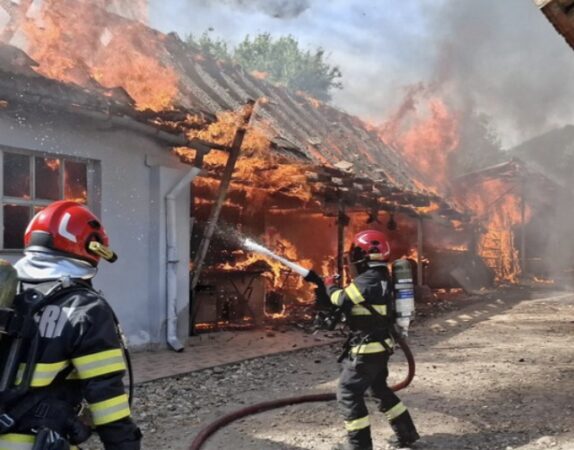 FLĂCĂRI LA CIOCĂNEȘTI! FLĂCĂRI LA CIOCĂNEȘTI!