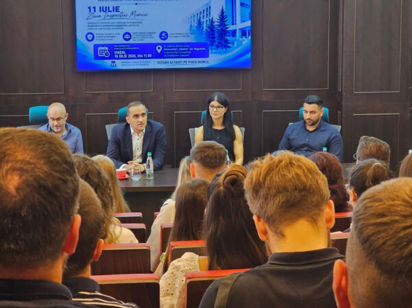 ITM Dâmbovița: 27 de ani de la înființarea Inspecției Muncii, marcați alături de studenții Universității „Valahia” din Târgoviște ITM Dâmbovița: 27 de ani de la înființarea Inspecției Muncii, marcați alături de studenții Universității „Valahia” din Târgoviște