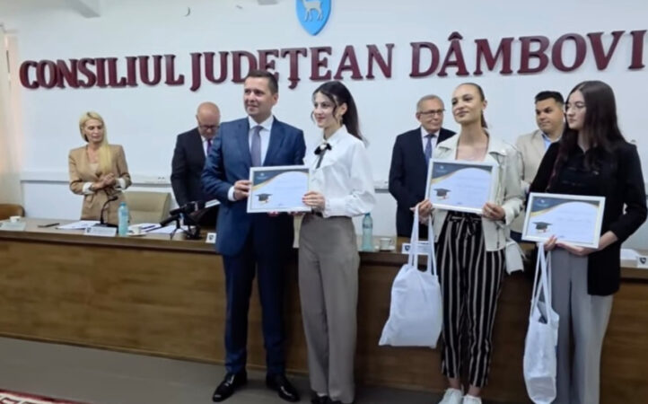 Performanță de excepție în Dâmbovița! Cele patru absolvente cu media 10 la Bacalaureat, premiate de Consiliul Județean 