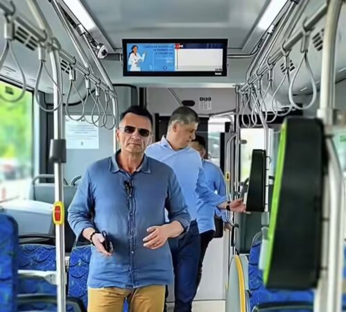 Plata călătoriei cu autobuzul devine mai simplă la Târgoviște: Noile validatoare au fost montate și în autobuzele electrice Plata călătoriei cu autobuzul devine mai simplă la Târgoviște: Noile validatoare au fost montate și în autobuzele electrice