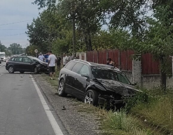 ACCIDENT VIOLENT PE DN 72A! DOUĂ PERSOANE AU AJUNS LA SPITAL ACCIDENT VIOLENT PE DN 72A! DOUĂ PERSOANE AU AJUNS LA SPITAL