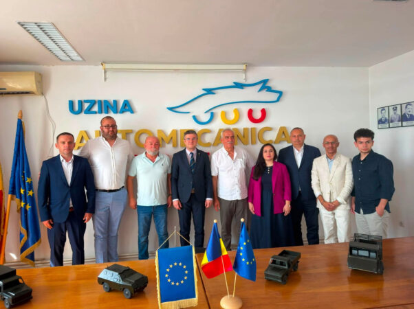 Ministrul Economiei a venit, a văzut, s-a pozat și a plecat: Problemele uzinelor din Dâmbovița au rămas
