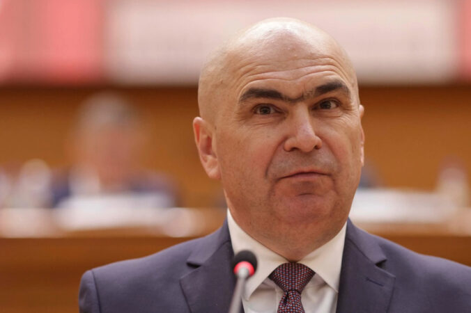 NU TĂIAȚI DE LA COPII! Bolojan, bursele sociale nu sunt luxul pe care România și-l poate permite să-l elimine NU TĂIAȚI DE LA COPII! Bolojan, bursele sociale nu sunt luxul pe care România și-l poate permite să-l elimine