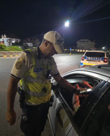 Peste 79.000 de lei în amenzi și 12 șoferi scoși din trafic de polițiștii dâmbovițeni