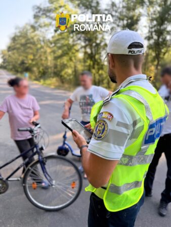 Razie rutieră în Dâmbovița: Zeci de șoferi, bicicliști și trotinetiști sancționați