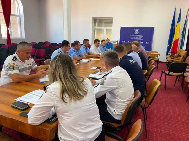 TOLERANȚĂ ZERO ÎN ȘCOLILE DIN DÂMBOVIȚA! Siguranța elevilor și a profesorilor, prioritate înainte de începerea noului an școlar TOLERANȚĂ ZERO ÎN ȘCOLILE DIN DÂMBOVIȚA! Siguranța elevilor și a profesorilor, prioritate înainte de începerea noului an școlar