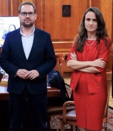 USR scoate oamenii în stradă pentru Fritz! Mandatul primarului de Timișoara, în pericol USR scoate oamenii în stradă pentru Fritz! Mandatul primarului de Timișoara, în pericol