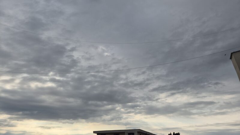 Vremea în Dâmbovița, vineri, 14 august: ceață,soare, nori și ploi de scurtă durată Vremea în Dâmbovița, vineri, 14 august: ceață,soare, nori și ploi de scurtă durată
