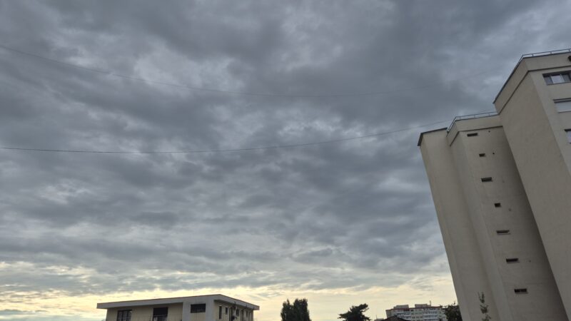 10 GRADE LA TÂRGOVIȘTE! TOAMNA LOVEȘTE DE DIMINEAȚĂ 10 GRADE LA TÂRGOVIȘTE! TOAMNA LOVEȘTE DE DIMINEAȚĂ