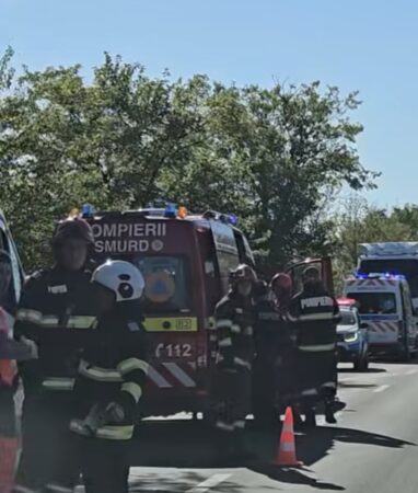 CARAMBOL PE DJ 711! TREI AUTOVEHICULE, IMPLICATE ÎN ACCIDENT