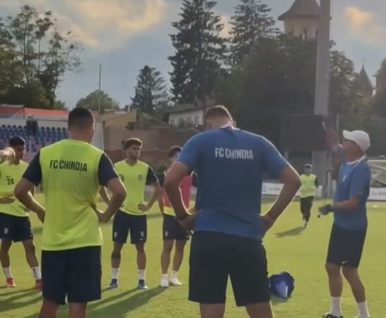 CHINDIA MERGE LA SLATINA! Duel important în Liga 2 CHINDIA MERGE LA SLATINA! Duel important în Liga 2