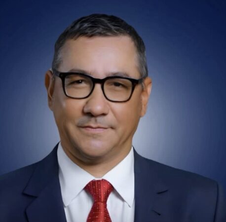 Victor Ponta, atac dur la adresa USR după boicotul din Parlament: „Au trecut de la circ la bâlci” Victor Ponta, atac dur la adresa USR după boicotul din Parlament: „Au trecut de la circ la bâlci”