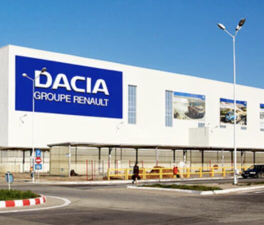Dacia oprește temporar producția la Mioveni. Un nou val de plecări voluntare Dacia oprește temporar producția la Mioveni. Un nou val de plecări voluntare
