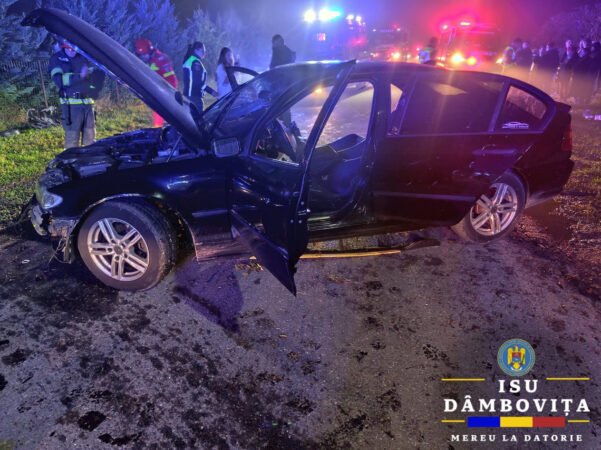 La un pas de tragedie, în Braniștea! Un tânăr fără permis a intrat cu mașina într-un stâlp La un pas de tragedie, în Braniștea! Un tânăr fără permis a intrat cu mașina într-un stâlp