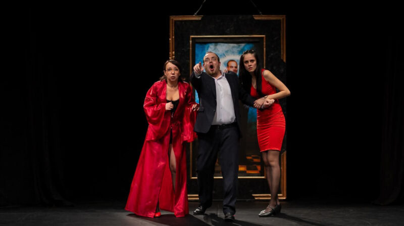 „Proștii sub clar de lună”, comedie după Teodor Mazilu, la Teatrul Tony Bulandra din Târgoviște "Proștii sub clar de lună”, comedie după Teodor Mazilu, la Teatrul Tony Bulandra din Târgoviște