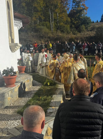 Sfințire la Cota 1000. O zi de rugăciune și binecuvântare în mijlocul muntelui