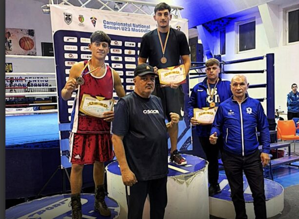 Trei medalii naționale pentru boxerii de la CS Târgoviște! Ștefan Adam, vicecampion al României la U23 Trei medalii naționale pentru boxerii de la CS Târgoviște! Ștefan Adam, vicecampion al României la U23
